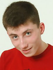 Andy - smooth twink gallery - 100 photos